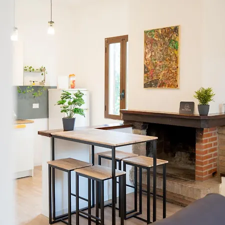 Residenza Dell'artista - Nel Vicino La Citta Apartment *